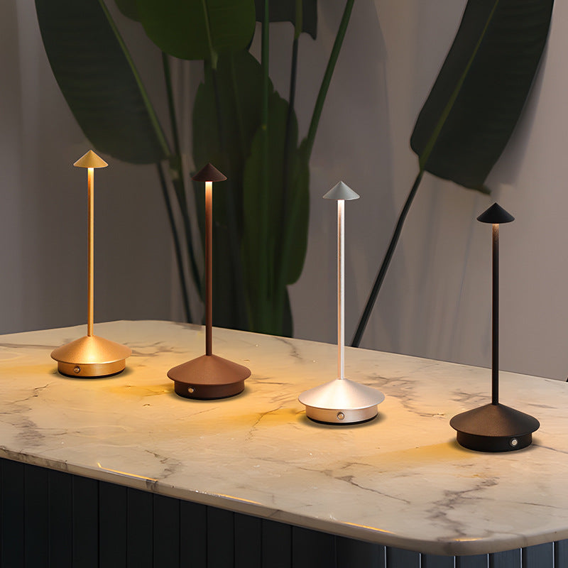 Lampe de table LED sans fil au design élégant