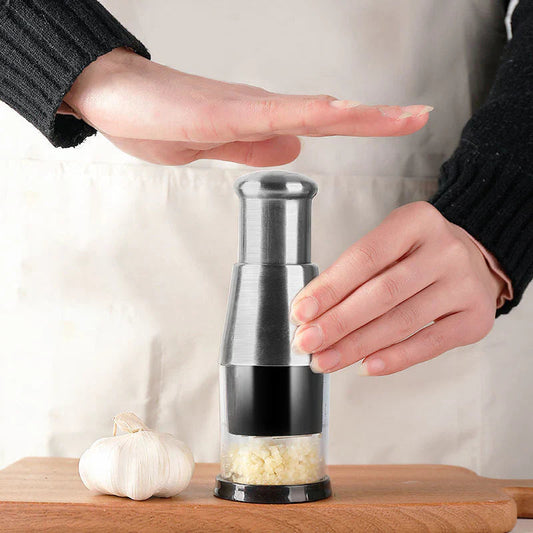 Hachoir à ail compact pour hacher finement