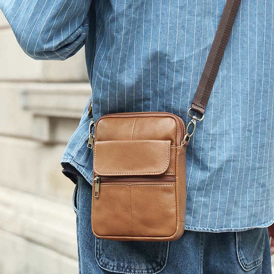 Kleine Umhängetasche aus Leder für Herren