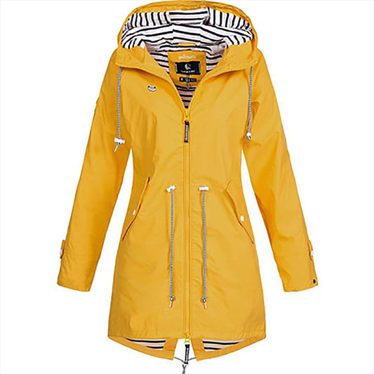 Mackintosh largo y elegante para mujer