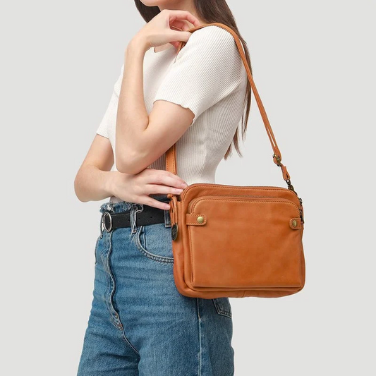 Dreilagige Umhängetasche und Clutch aus Leder zum Umhängen